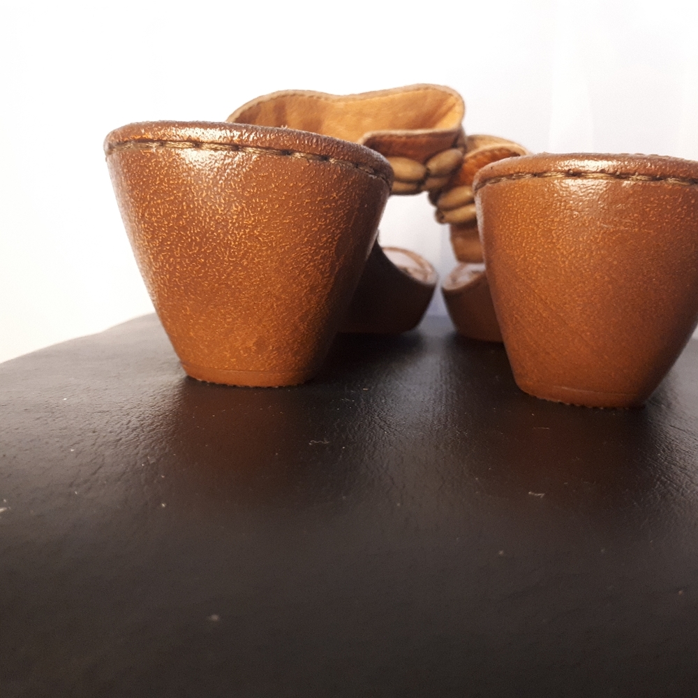 'Born' Sandal - Picture 3 of 4